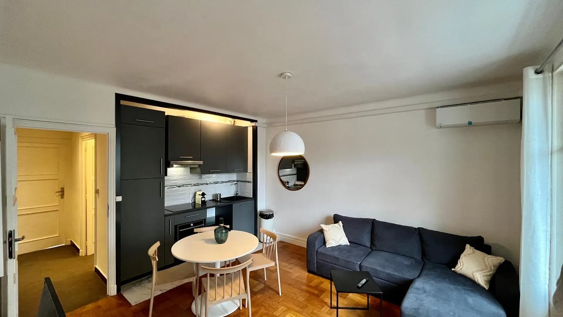 Apartment Suite Corneille Lyon